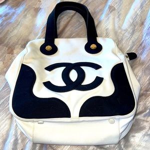 CHANEL, This gorgeous b&w Marshmallow Tote Bag is very hard to find nowadays.
